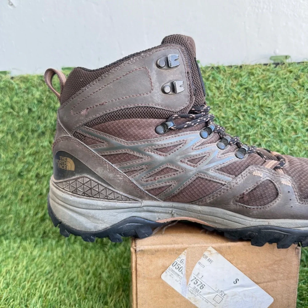 The North Face Hiking Boots Mens 10 Ultra Fastpack III Mid gore tex Waterproof